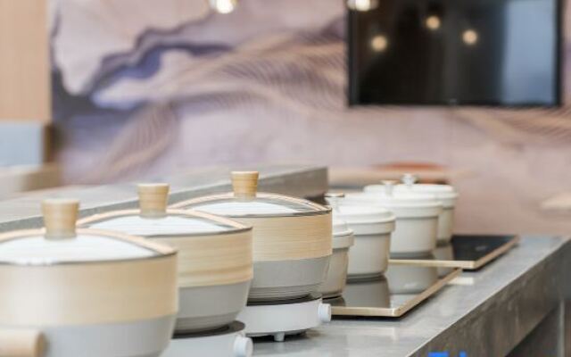 Starway Hotel (Huai'an Hexia Ancient Town Xiangyu Avenue)