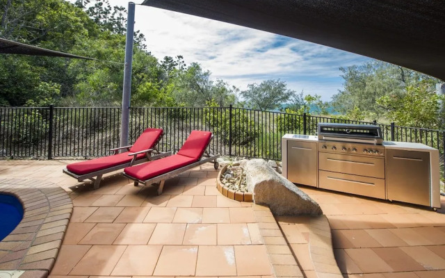 The Beach House at Arthur Bay