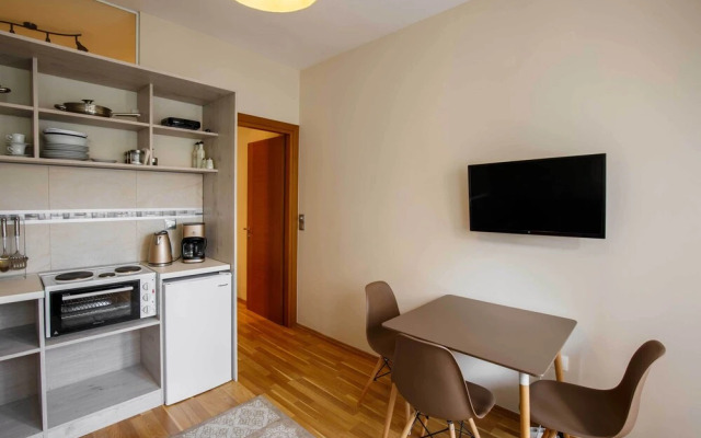 Evel's Home Suites