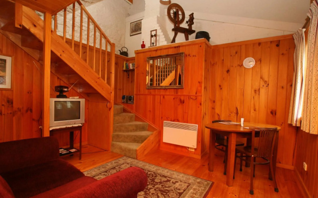 The Lodge on Elizabeth