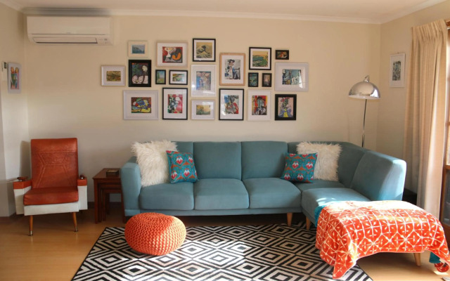 Stylish 2 Bedroom Unit