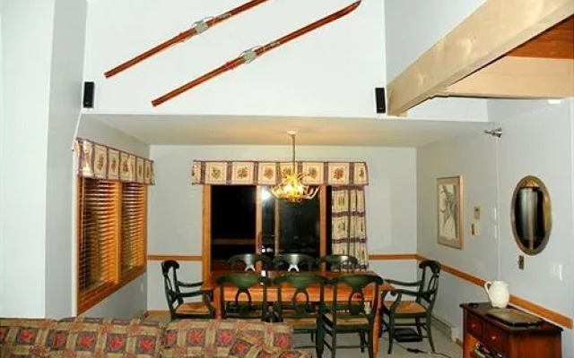 Highridge Condominiums