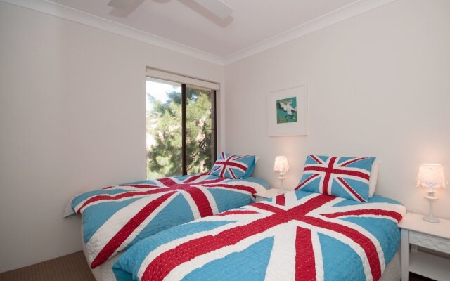 Nicholli, Bay Parklands, Unit 35/2 Gowrie Avenue