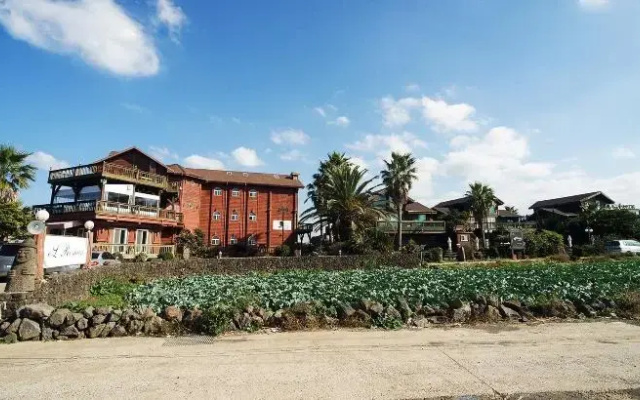 L Roman Pension