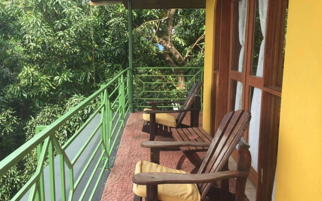 Paradise Inn