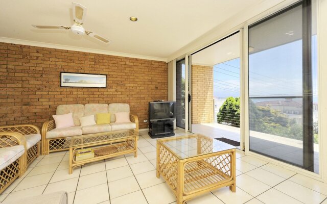 The Crest Unit 1 - Shoal Bay