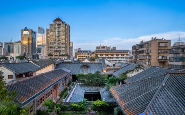 Kunming Pillowstone Woyun Boutique Hotel (Nanping Pedestrian Street Jinma Bijifang Branch) – Outside – Kunming