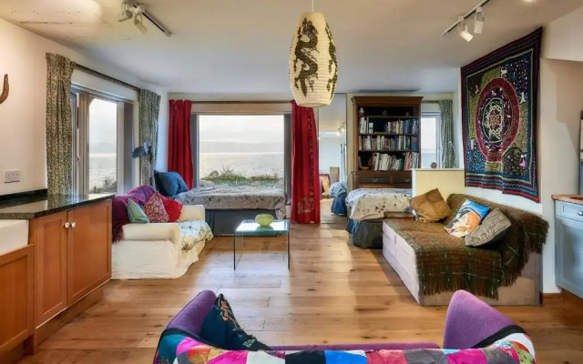 EAGLE ROCK, near Skye