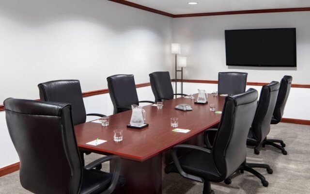 Courtyard by Marriott Stamford Downtown