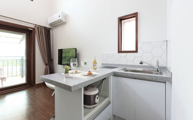 Gyeongju Beverly Hills Pension