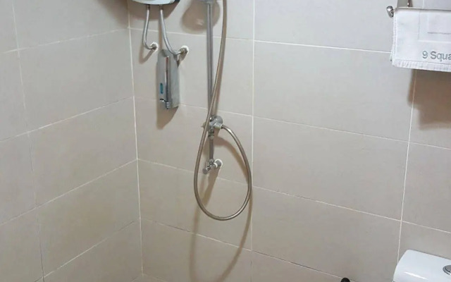 9 Square Hotel - Kota Damansara