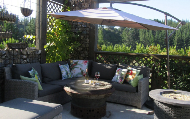 Redwood Valley B & B