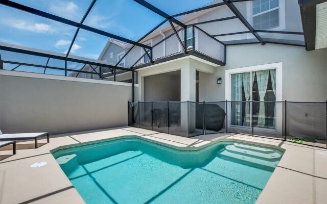 Stylish Home w/ Private Pool, 10 Min. From Disney!