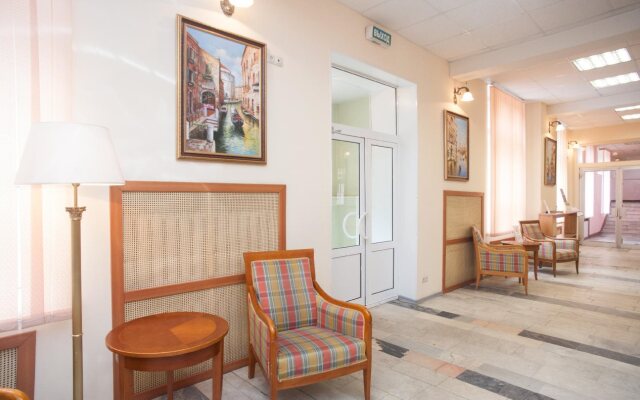 Business Tourist Hotel