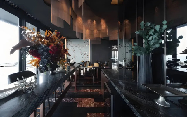 Elegant Room With Roof Top Pool - Best In Pattaya