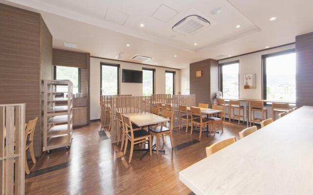 Hotel Route-Inn Saiki Ekimae