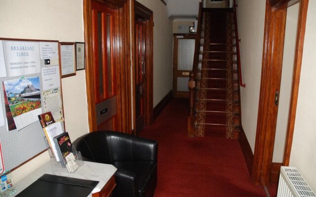 Tanes Hotel