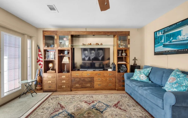 Pelican Point 2 Bedroom Townhouse by RedAwning