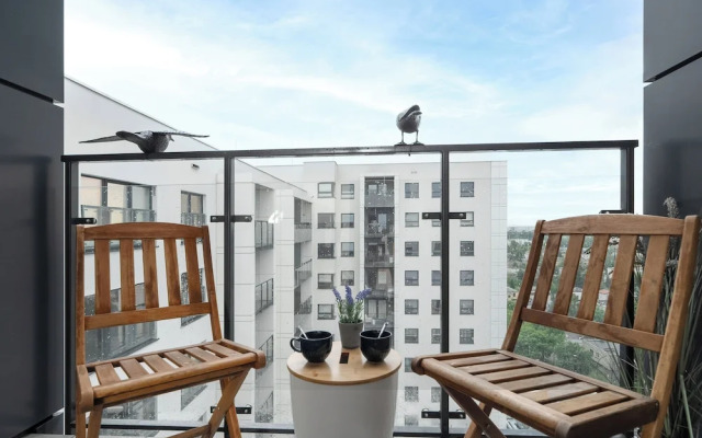 Apartament City View West by Renters