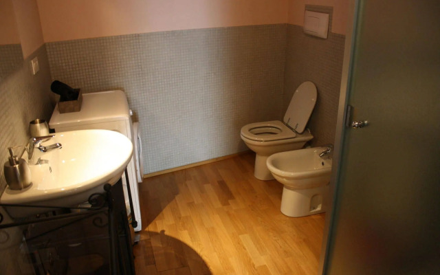 Apartment via Maironi da Ponte