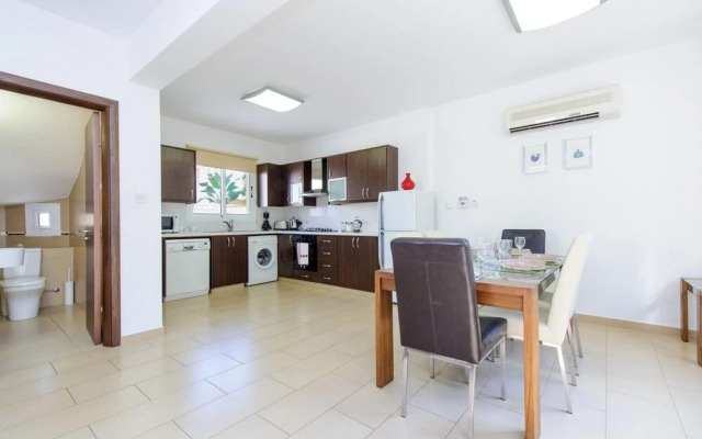 Villa Petra AQ PV5