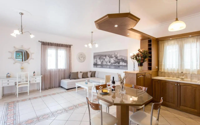 Panos Luxury Suite