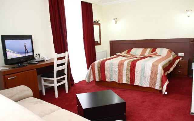 Parlament Hotel