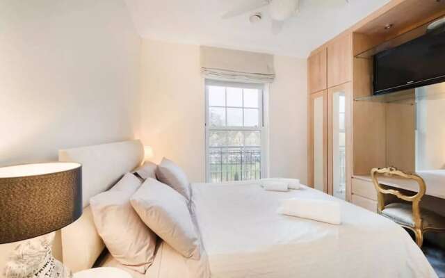 Luxury 2 Bed Flat With Garden In Wimbledon