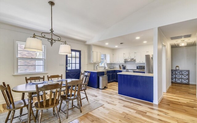 336 Hickman Street by Long & Foster