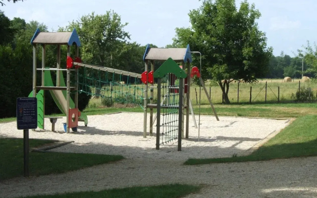 Camping La Croix Badeau Tentes équipées