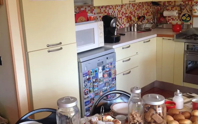 Villa Hermosa B And B