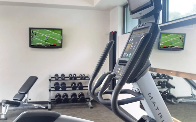 Courtyard by Marriott Raleigh/Cary