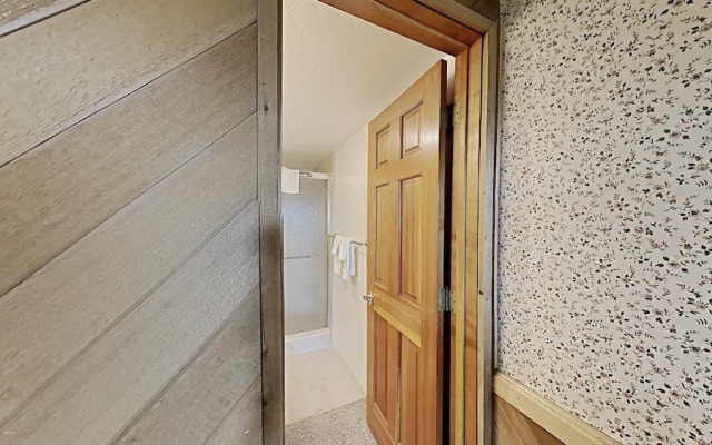 Slopeside 1849 Condos - Comfortable 3 BR Condos With Full Kitchens