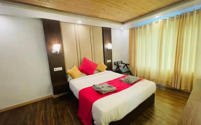 Hotel Riviera By Mount view