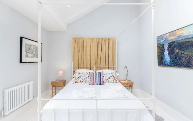 Vauxhall Oasis - 3 Bed House by BaseToGo