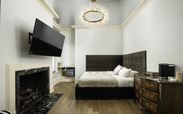The Edward Hotel