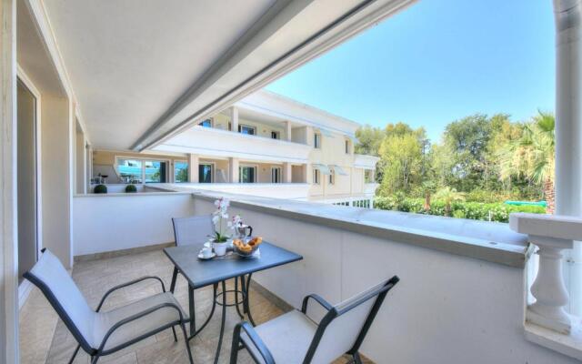 Rivoltella Apt With Pool 600m From Lake