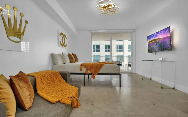 Zeus Sanctuary in Brickell Miami