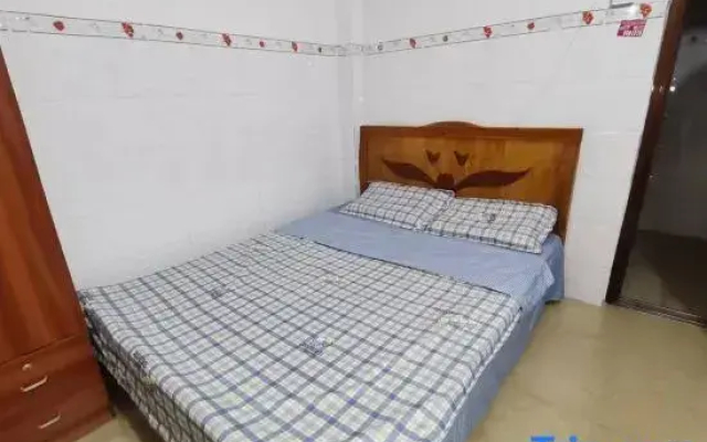 Nanning Lingshan Apartment