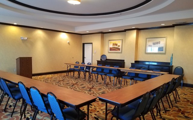 Holiday Inn Express Hotel & Suites Royse City, an IHG Hotel