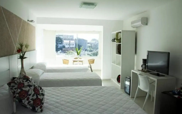 Emirates Hotel & Suítes