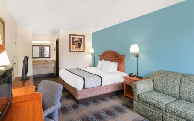 Super 8 By Wyndham Nashville Downtown