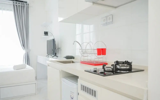 Modern Studio With Cozy Style At Sky House Bsd Apartment