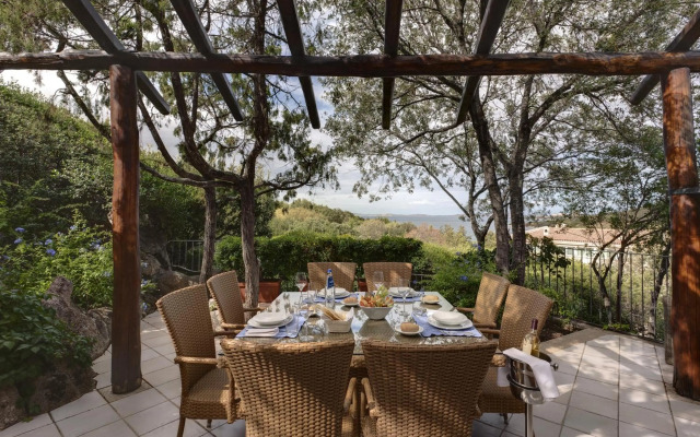 L'Ea Bianca Luxury Resort