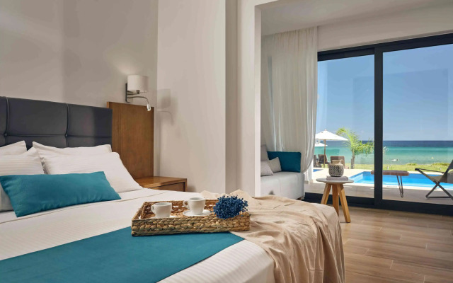 Cavo Orient Beach Hotel