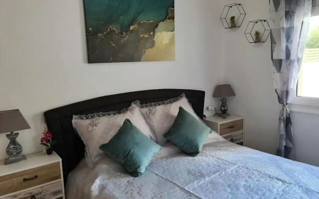 Zoi's SeaView House