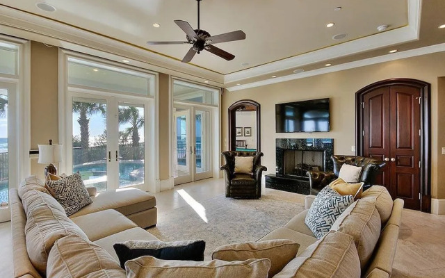 Capitano by RedAwning