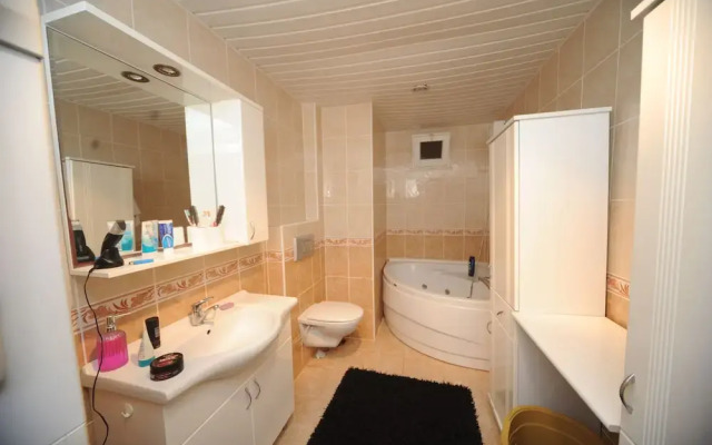 Emre Cemre Vilları 1