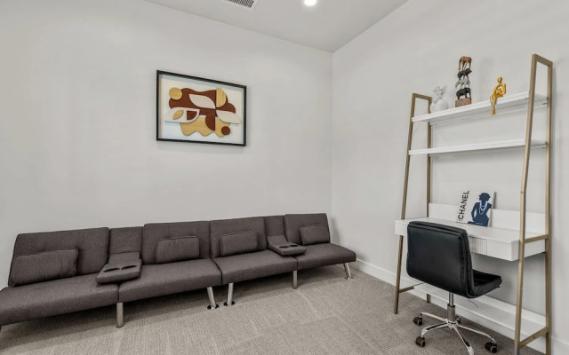 Cottonrose Flagstaff