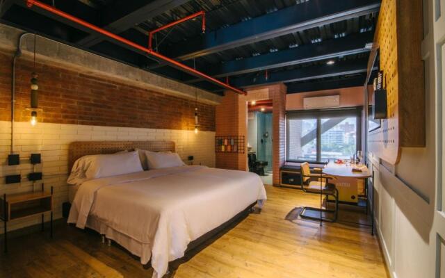 The Somos Beats Hotel & Rooftop